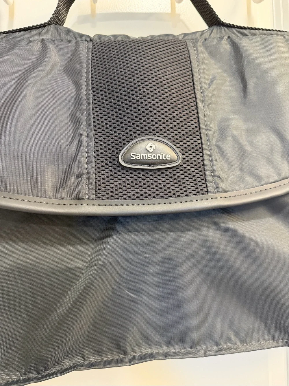 Samsonite lightweight bi